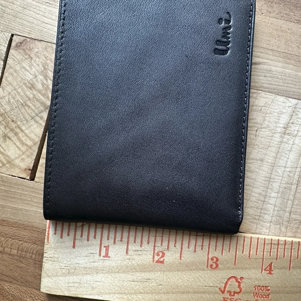 Vintage UMi Designs Genuine Leather Wallet Bi-Fold 4 Inch Card‎ Slots Brown NWOT